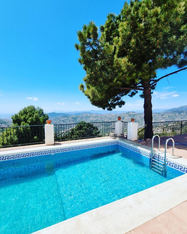 Lovely 2 Bed Apartment With Stunning Views & Pool Cómpeta Zewnętrze zdjęcie