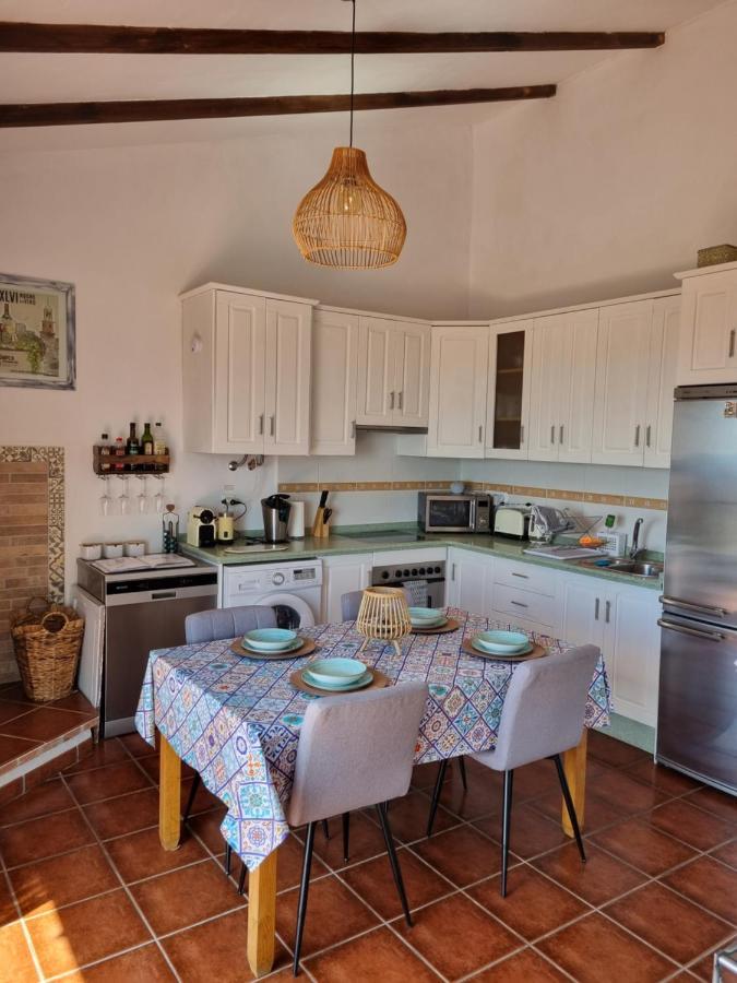 Lovely 2 Bed Apartment With Stunning Views & Pool Cómpeta Zewnętrze zdjęcie